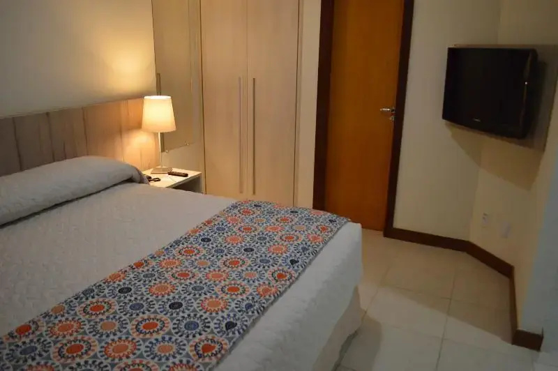 Single Suite with pool view
