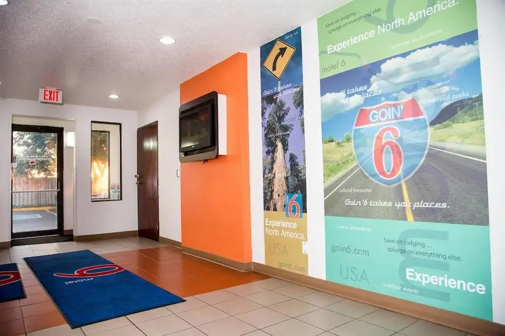 Econo Lodge