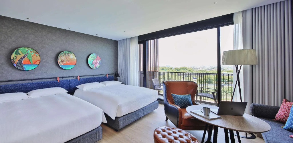 Отель Just Sleep Tainan Hushan в Тайнань