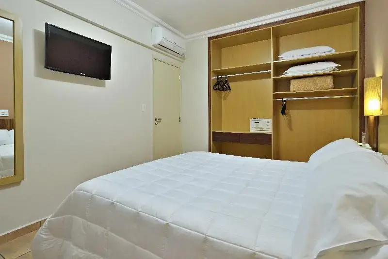 Plaza Inn Flat Araxá - Chambres
