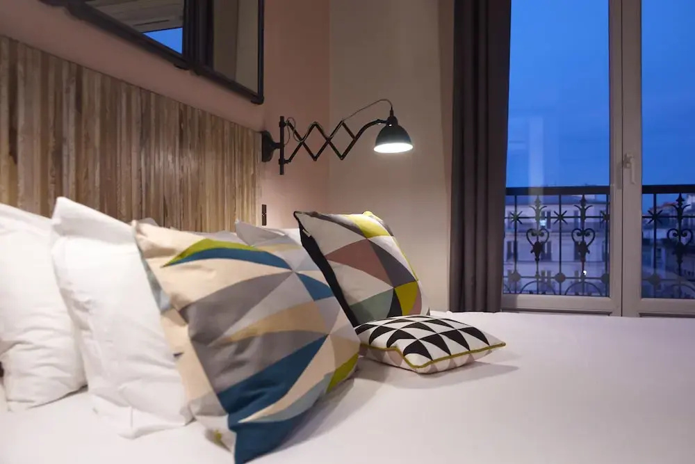 Madrigal hotel 106