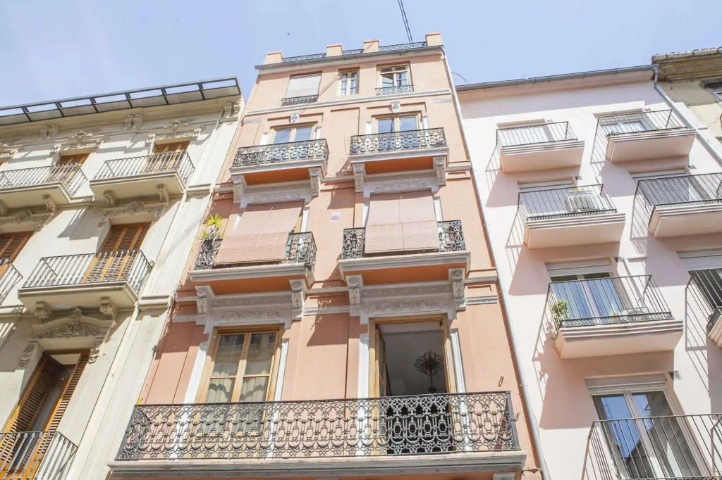 Total Valencia Attics II