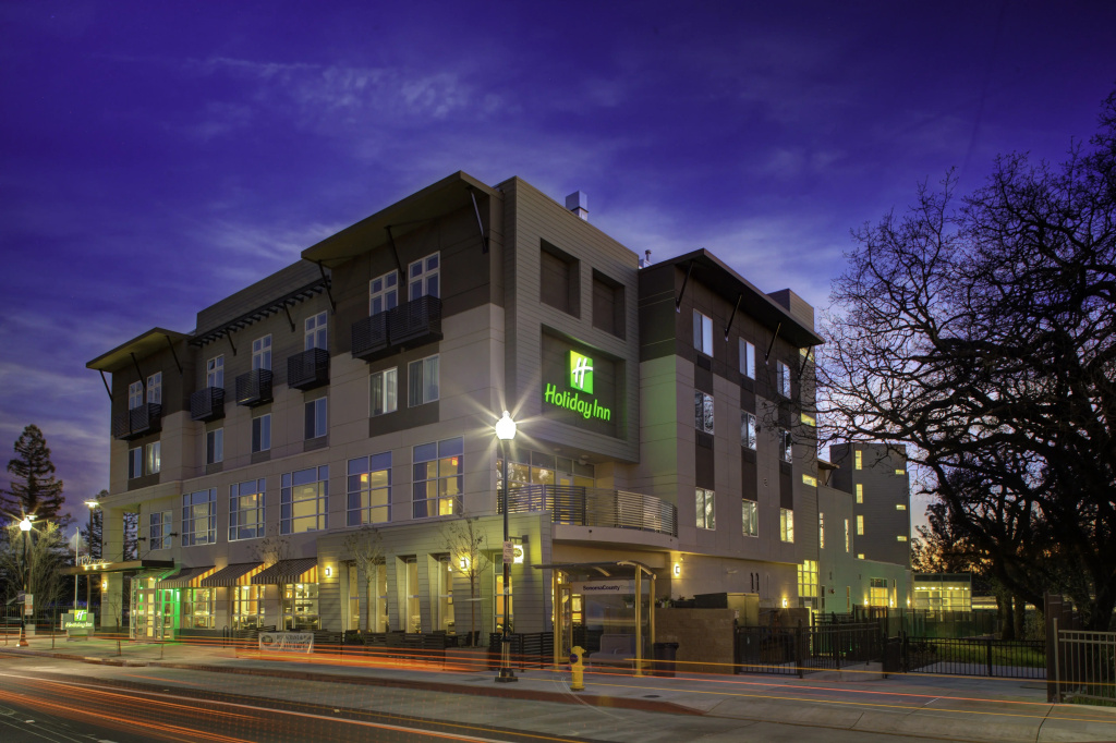 Holiday Inn Windsor Wine Country by IHG