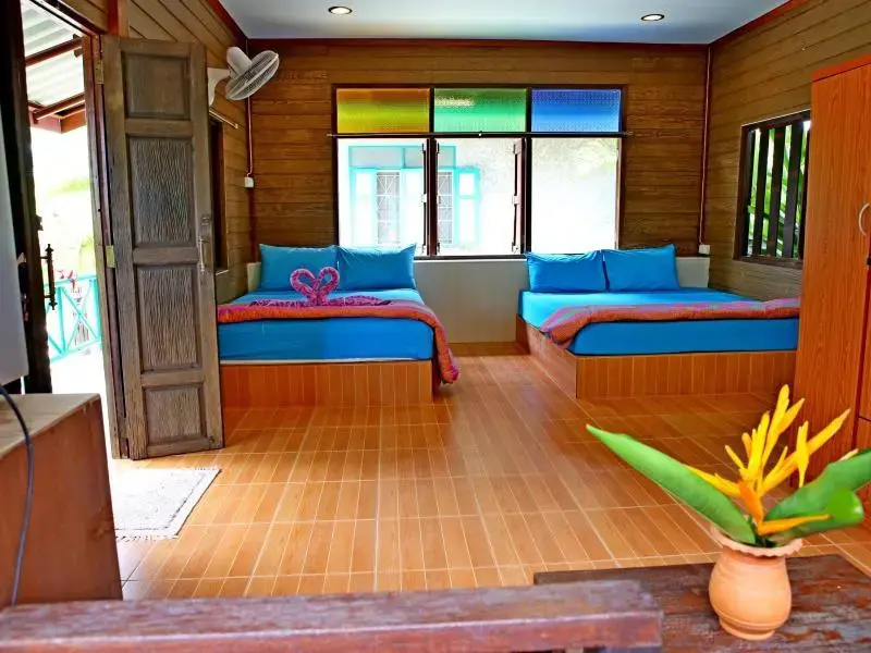 2 Bedrooms Bungalow