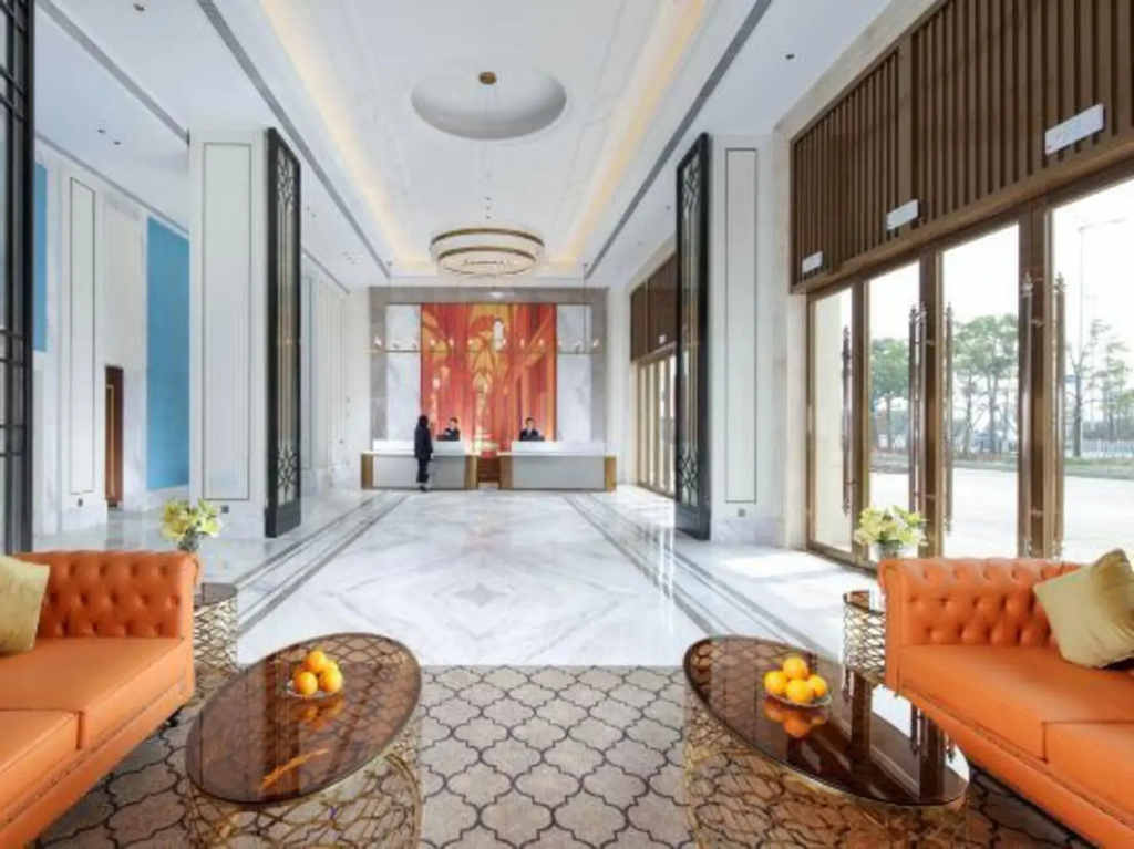 Lobby & Reception
