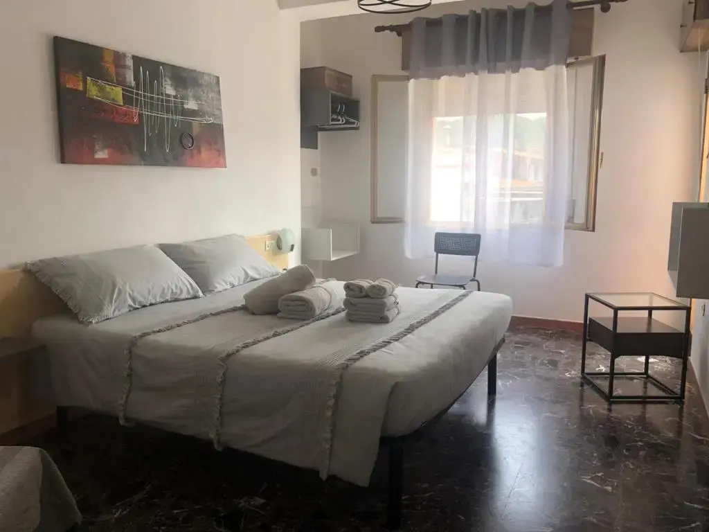 Standard Double room (full double bed)