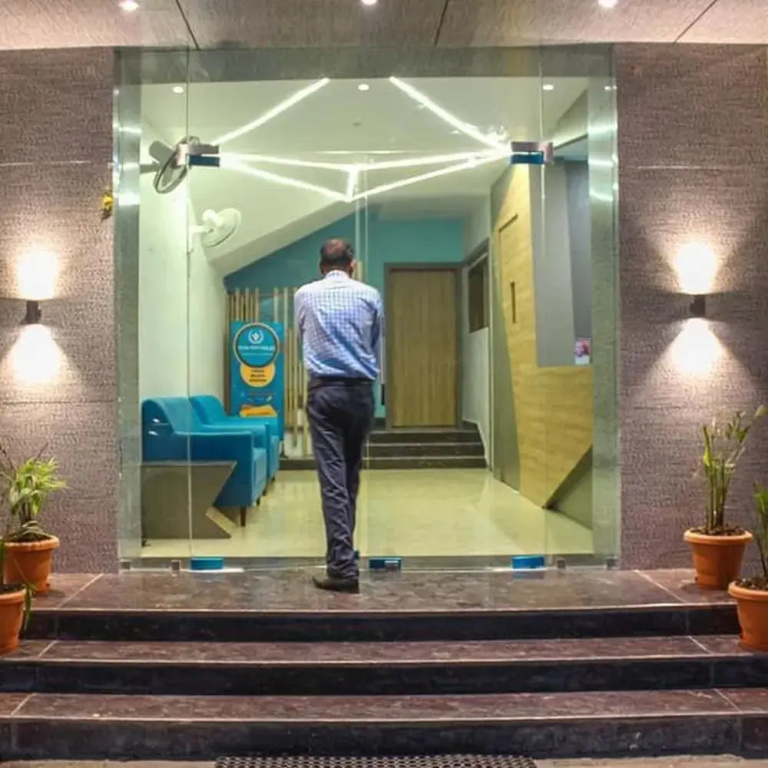 Lobby & Reception