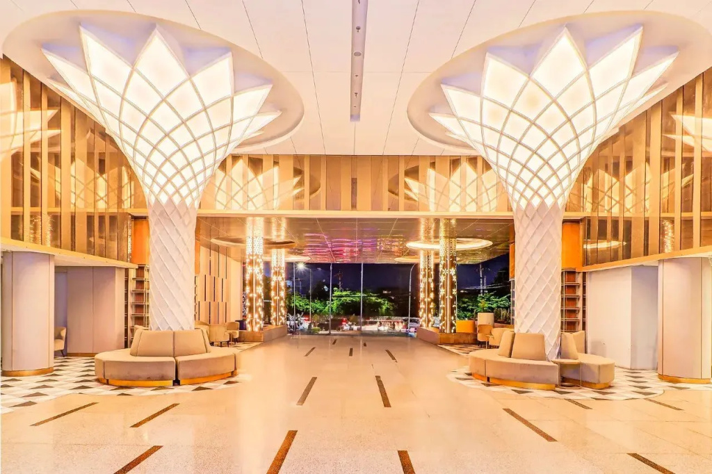 Отель Sunday Hotel Arshika Sunset Road в Денпасаре