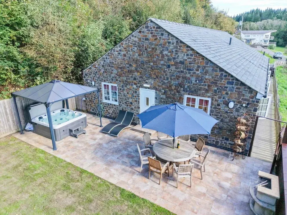 The Barn - 4 Bedroom - Tyn-y-coed Farm - Cardiff