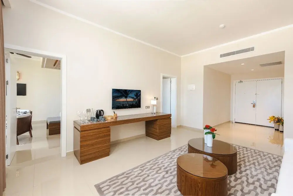 Suite with ocean view