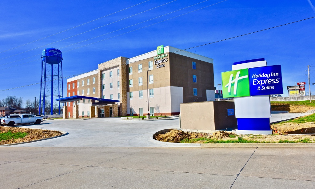 Holiday Inn Express & Suites Perryville by IHG