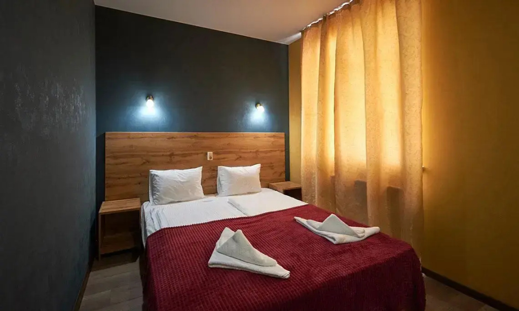 Standard Double room (full double bed)
