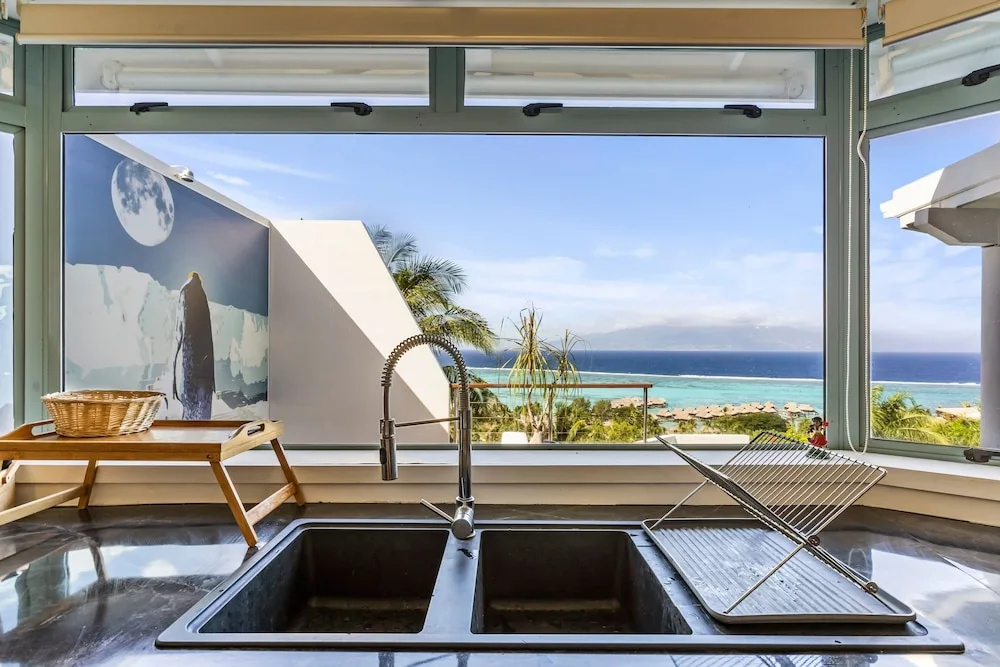 3BR Villa M Mento With Infinity Pool