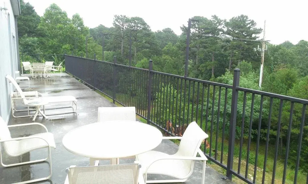 Balcony & Terrace