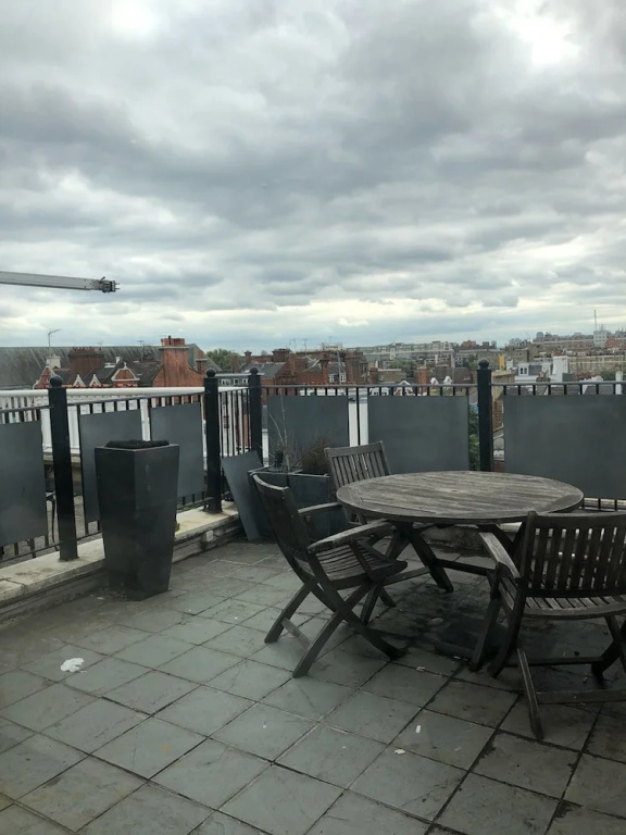 Beaufort Gardens Apartment