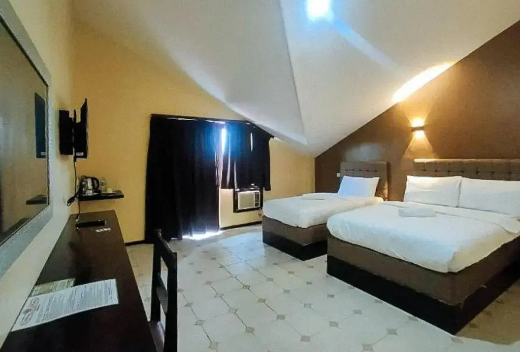 RedDoorz @ Carlton Martin Hotel Masbate City