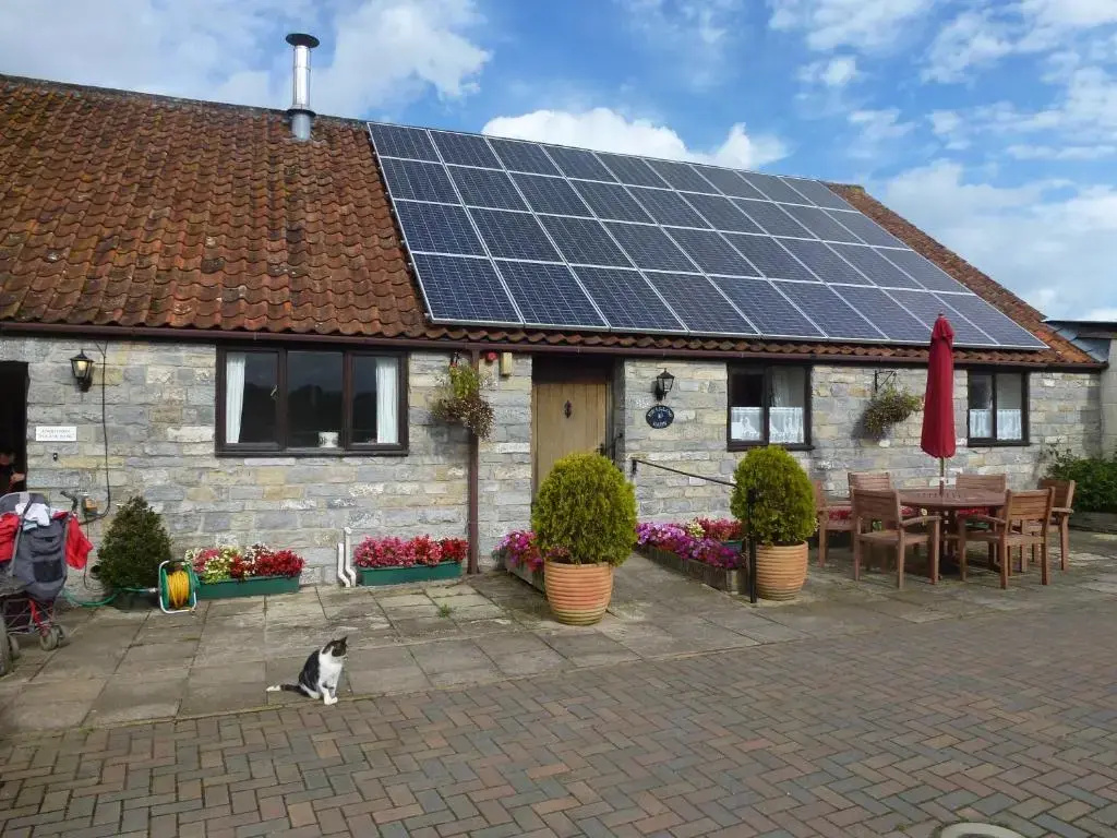 3 Bedrooms Cottage