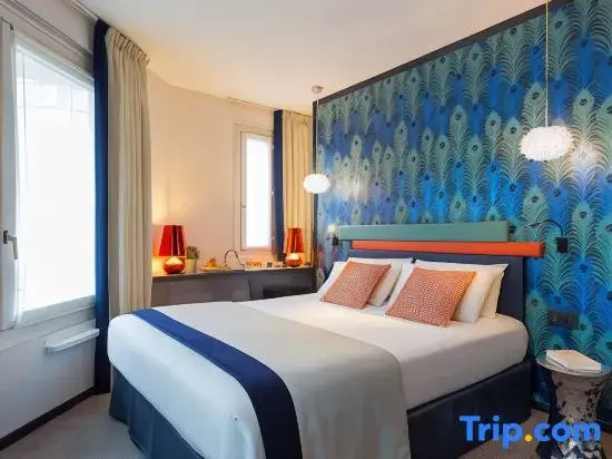 Hotel Yllen Eiffel 65