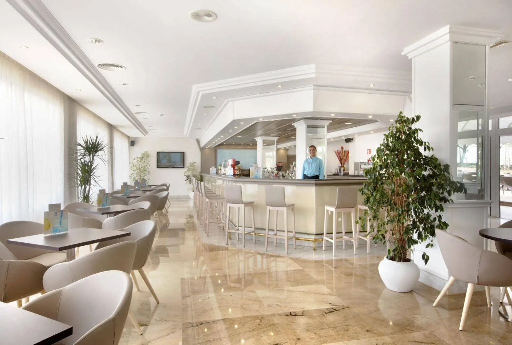 Hotel photo 30