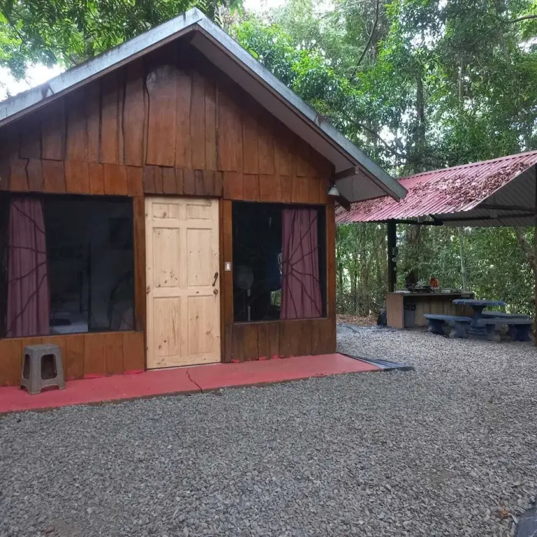 1 Bedroom Standard Family room with mountain view