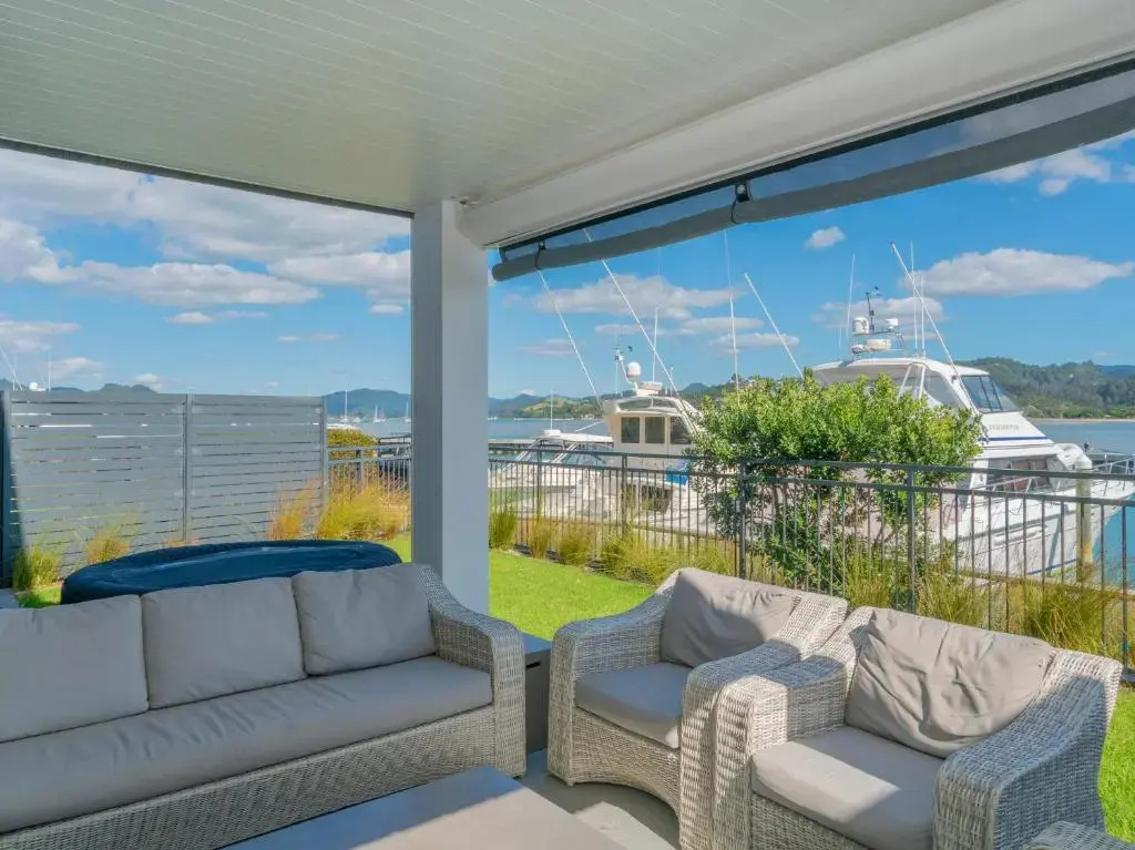 Marina Vista - Tairua Holiday Home