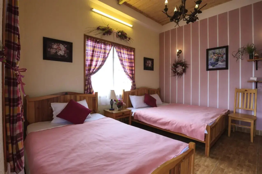 Superior Double room (full double bed)