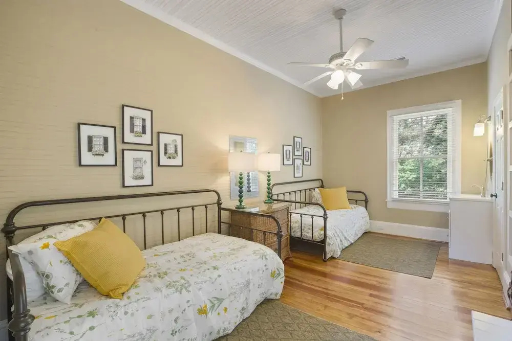 Standard Double room (twin beds)