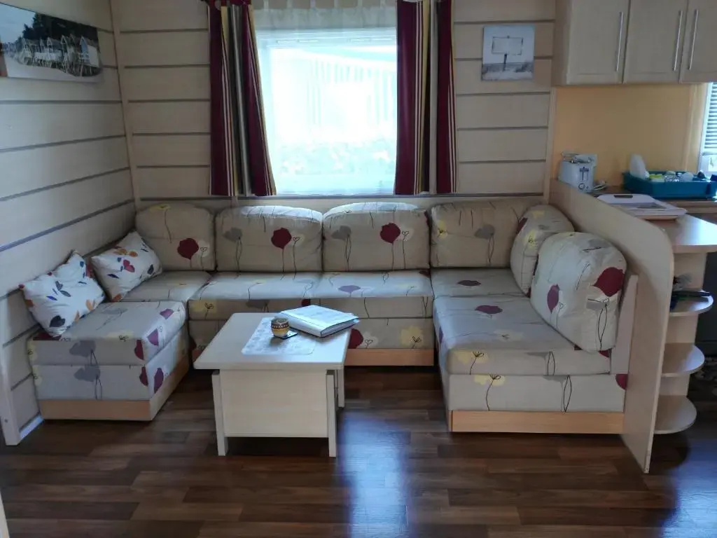 Voir la photo 3 — MOBIL HOME 43 dans Camping 4 Etoiles