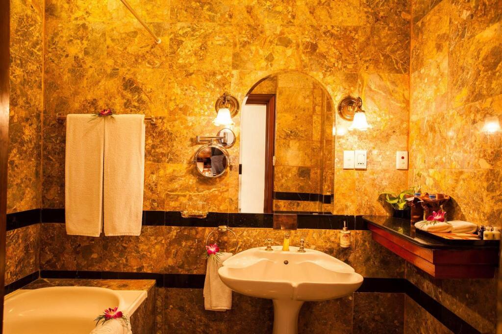Hotel Majestic Saigon