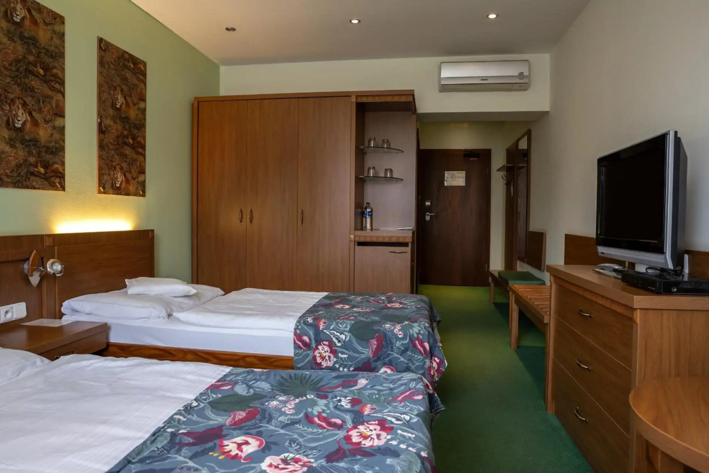 Hotel photo 30