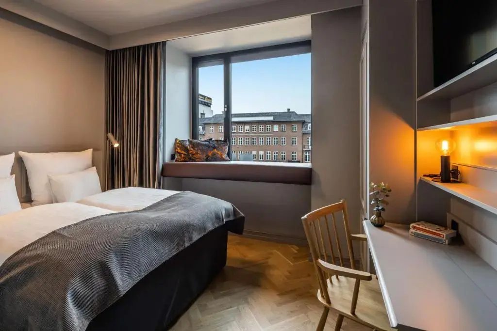 Superior Double room (full double bed)