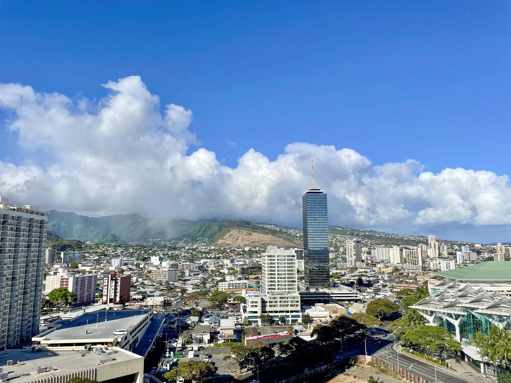 Ala Moana 1826 1 Bedroom Condo by Redawning
