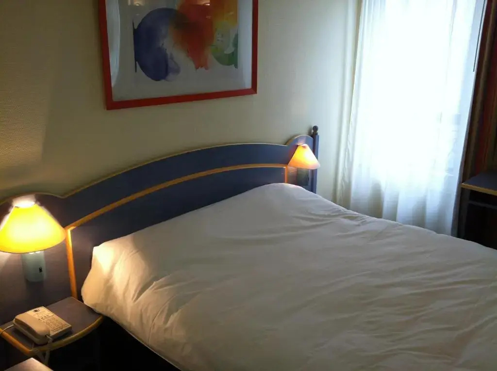 Standard Double room (full double bed)