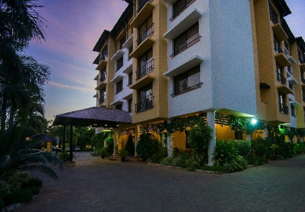 Sea Cliff Court