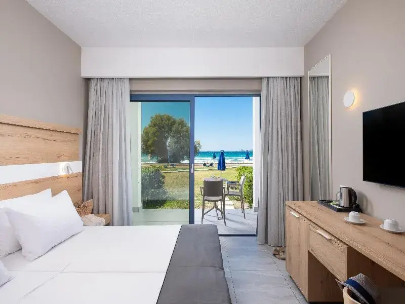 Bungalow with balcony and with partial sea view