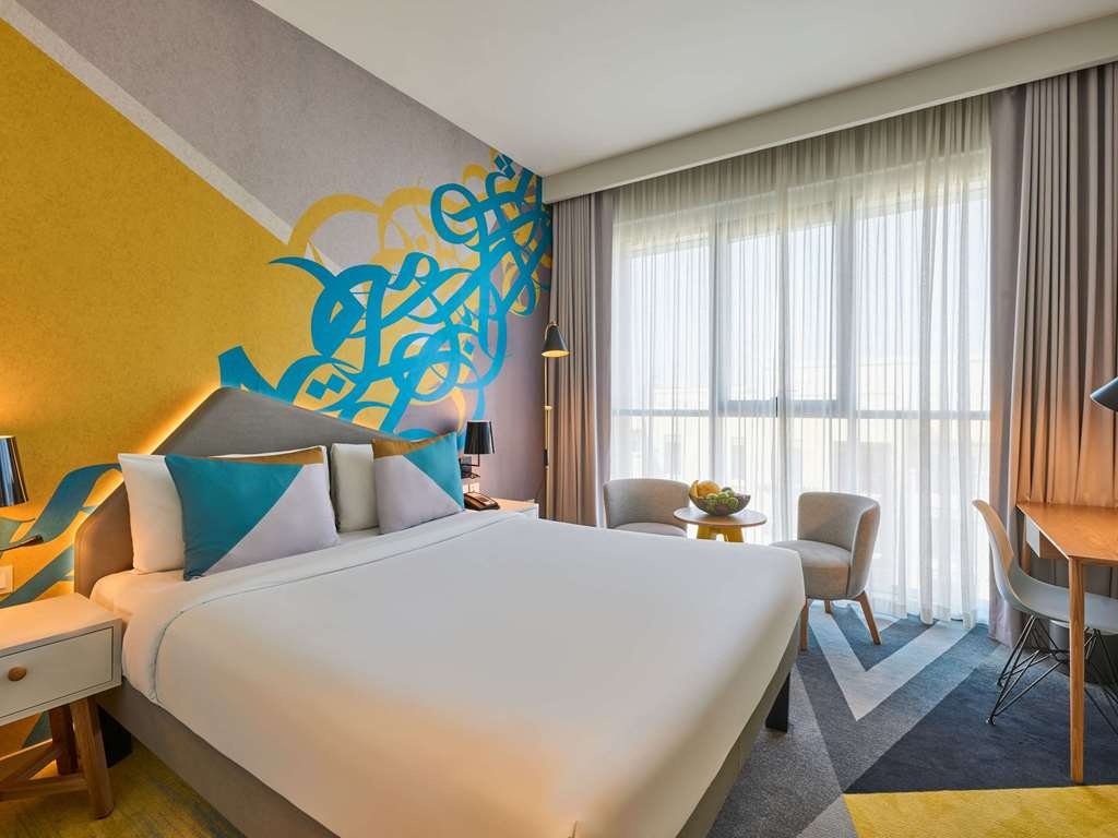 Ibis Styles Dubai Deira — фото