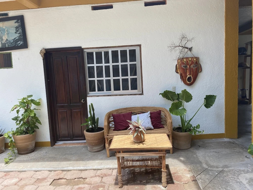 Hotel Adoquin