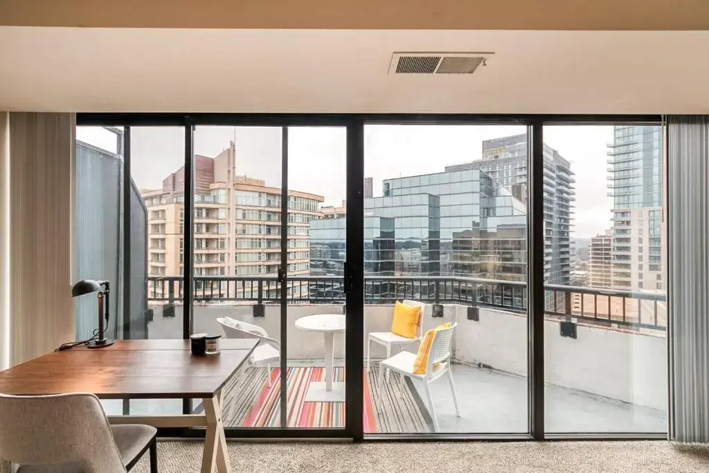 2BR Luxury Executive Suite With Gym, Parking & Pool by ENVITAE