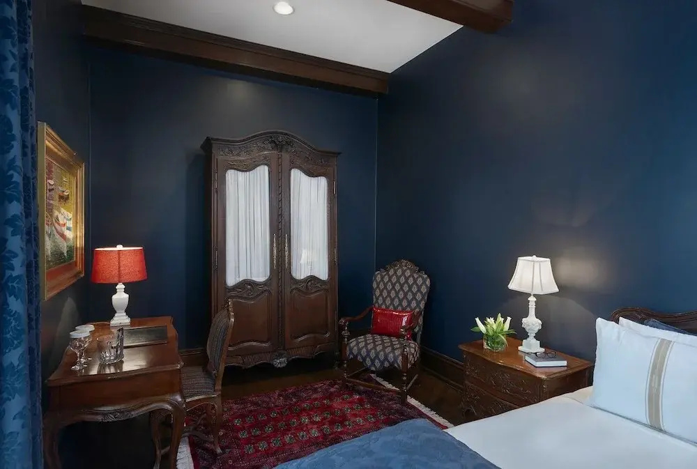 Luxury room