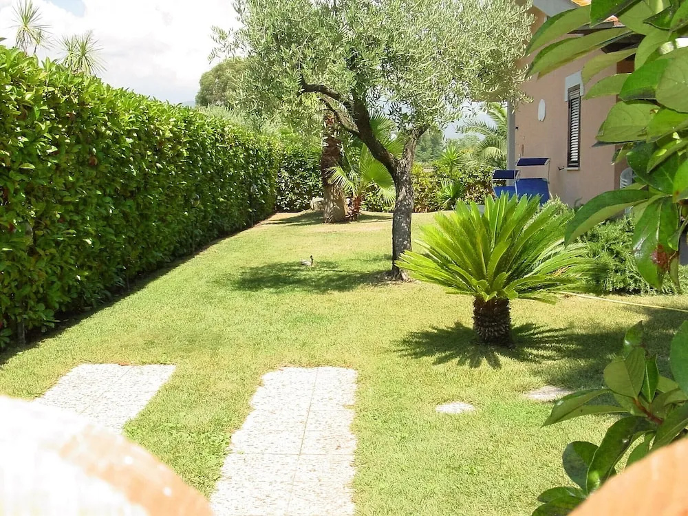 Villa Barbie Between Terracina and Sperlonga, 400 mt From Beach