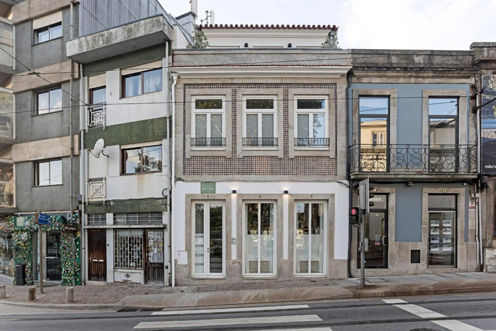 Wonderful 2BR Duplex Near River by LovelyStay
