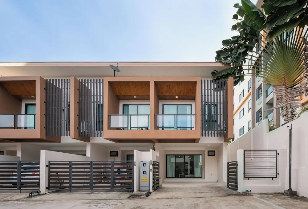 Chao Wilai Residence | Naiyang Beach | HKT Airport
