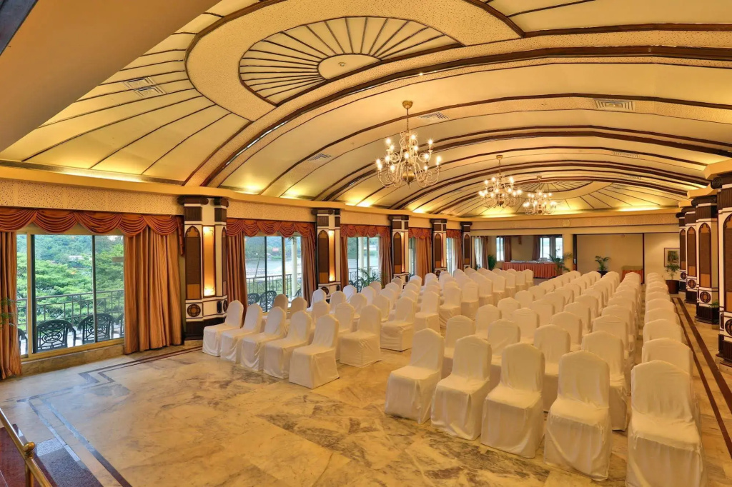 Hotel photo 12