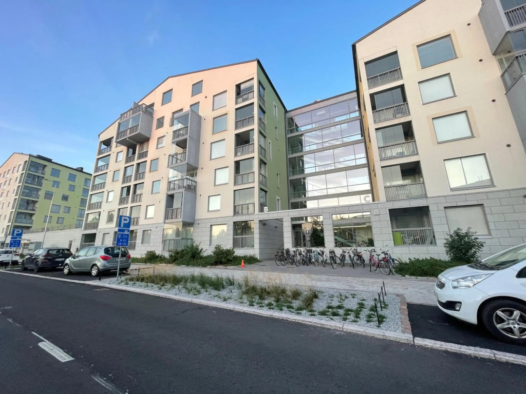 The Seaside Apartment