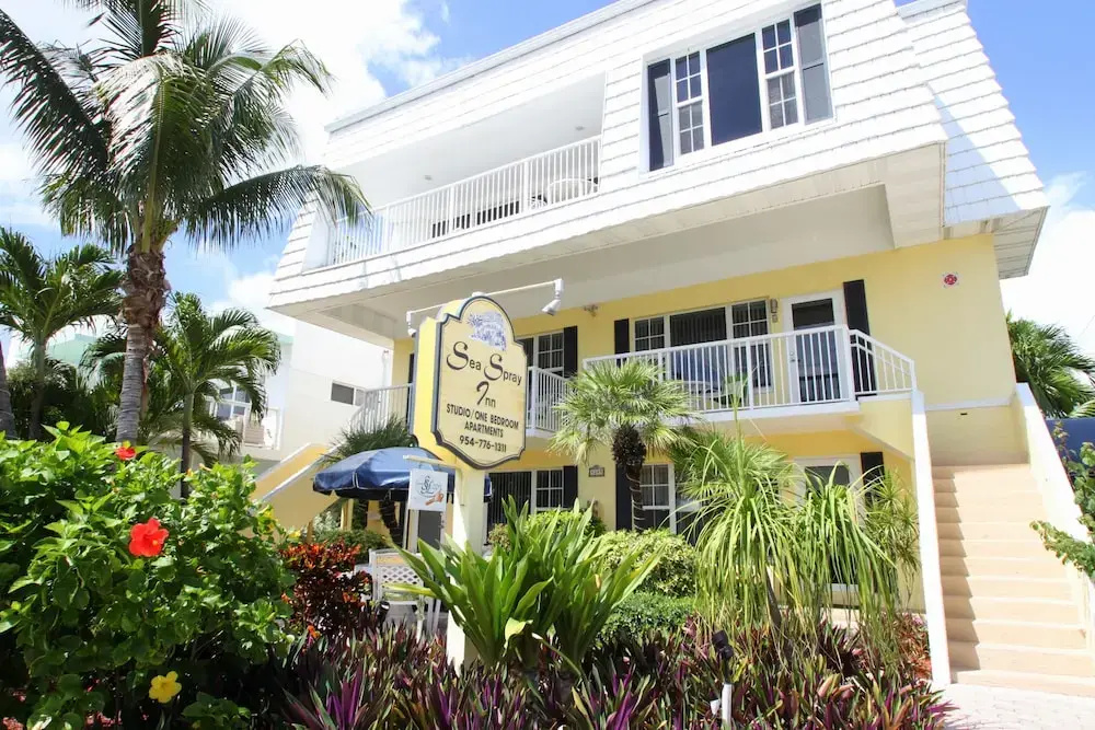 Sea Spray Inn