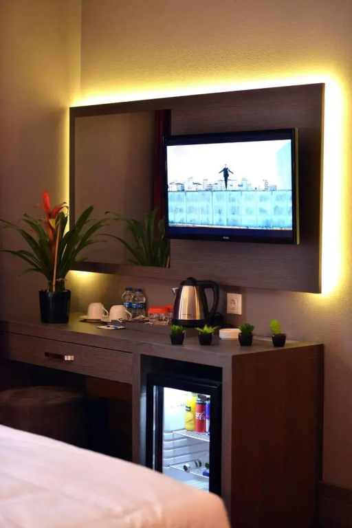 A11 Hotel — 1