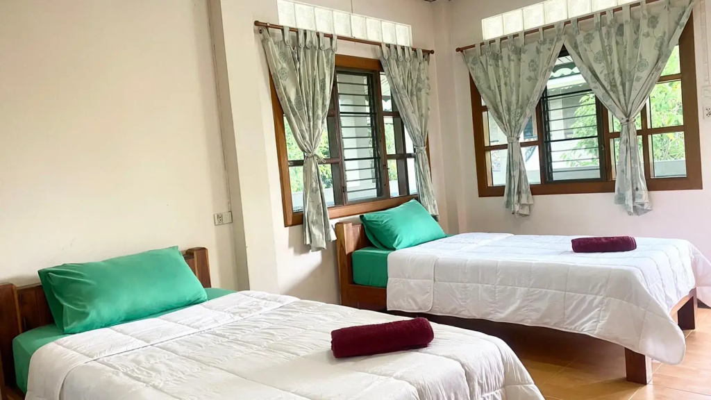 Phuphan Park Hotel - Chambres