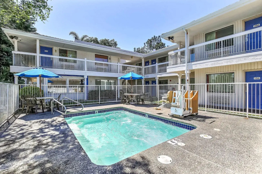 Motel 6 Oakland, CA - Embarcadero: фото 3