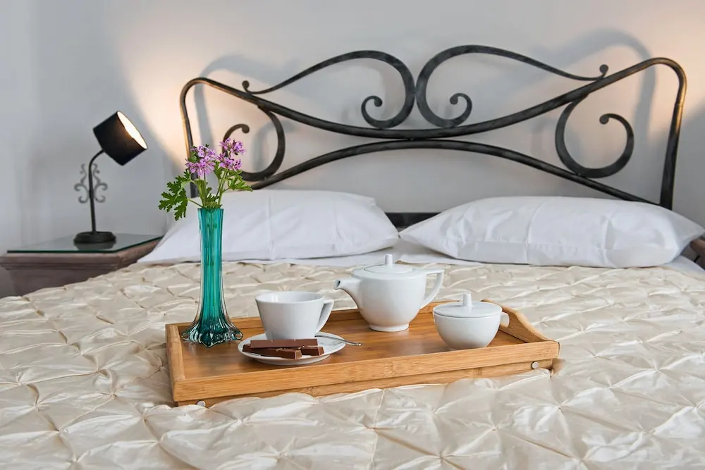 2 Bedrooms Villa