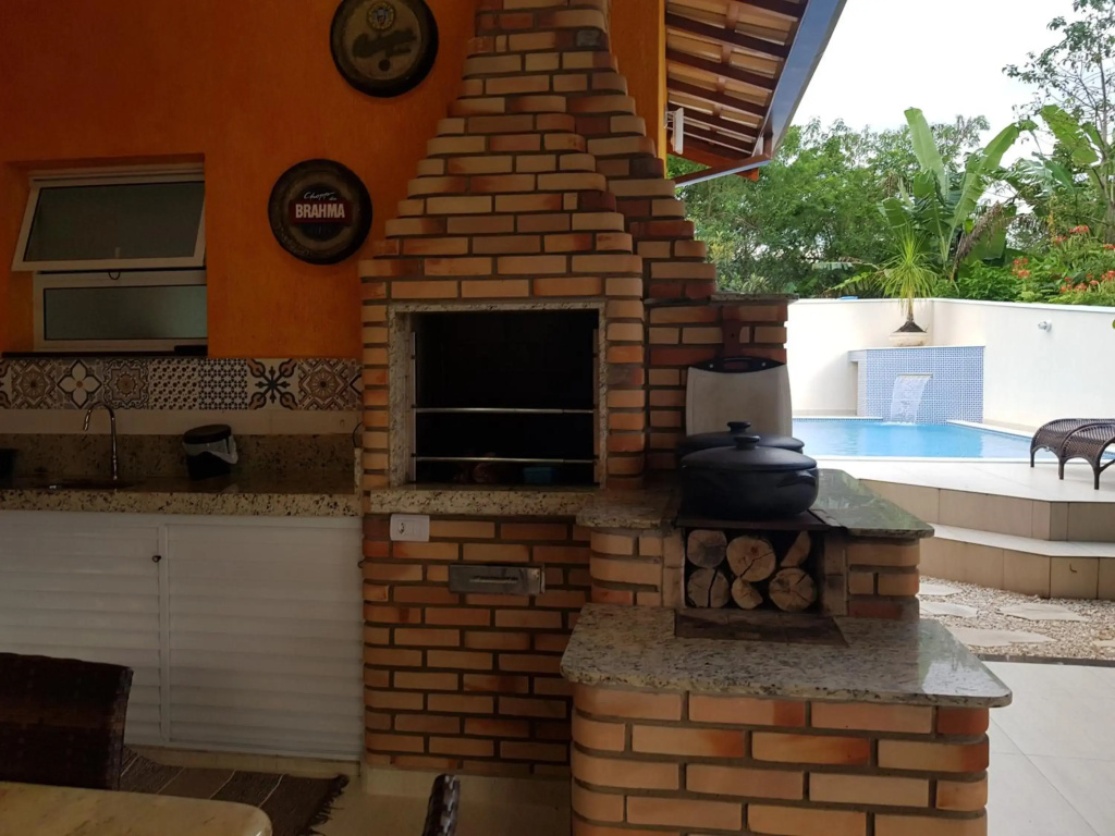 LINDA CASA TERREA UBATUBA - piscina, wifi, AC, churrasqueira, praia Lagoinha